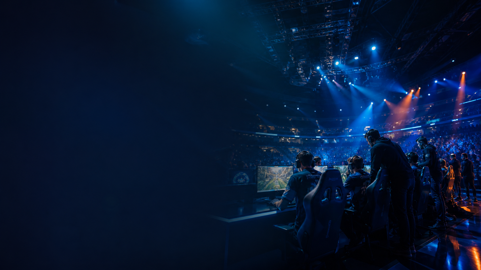 Jonge gamers spelen samen esports op een podium in Nederland